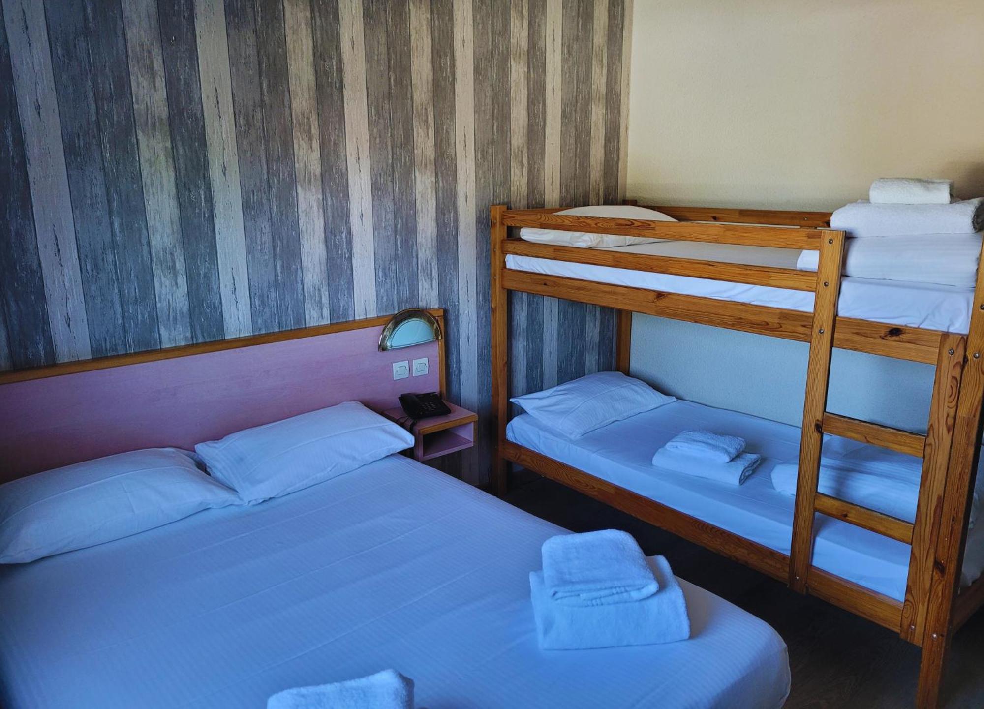 Hotel Restaurant Les Chataigniers Privas Rom bilde