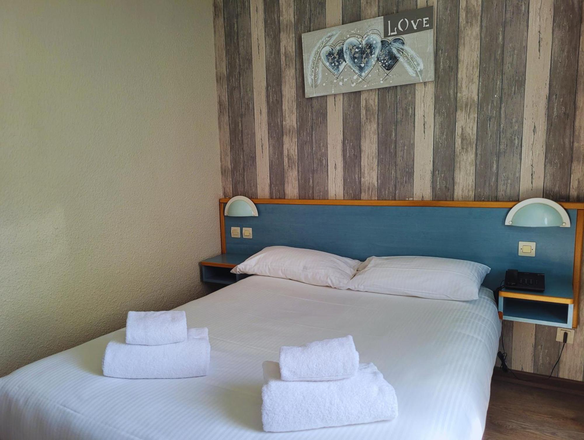 Hotel Restaurant Les Chataigniers Privas Rom bilde