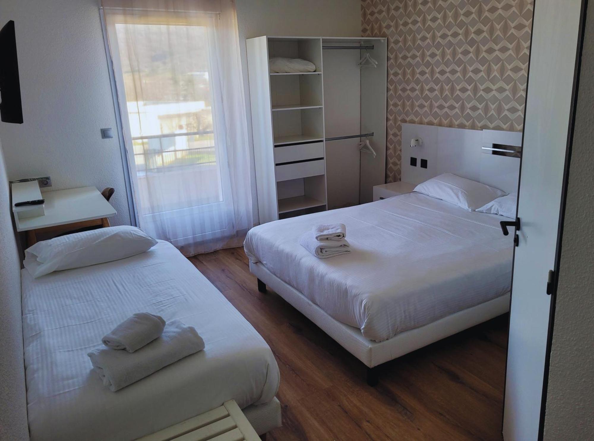 Hotel Restaurant Les Chataigniers Privas Rom bilde