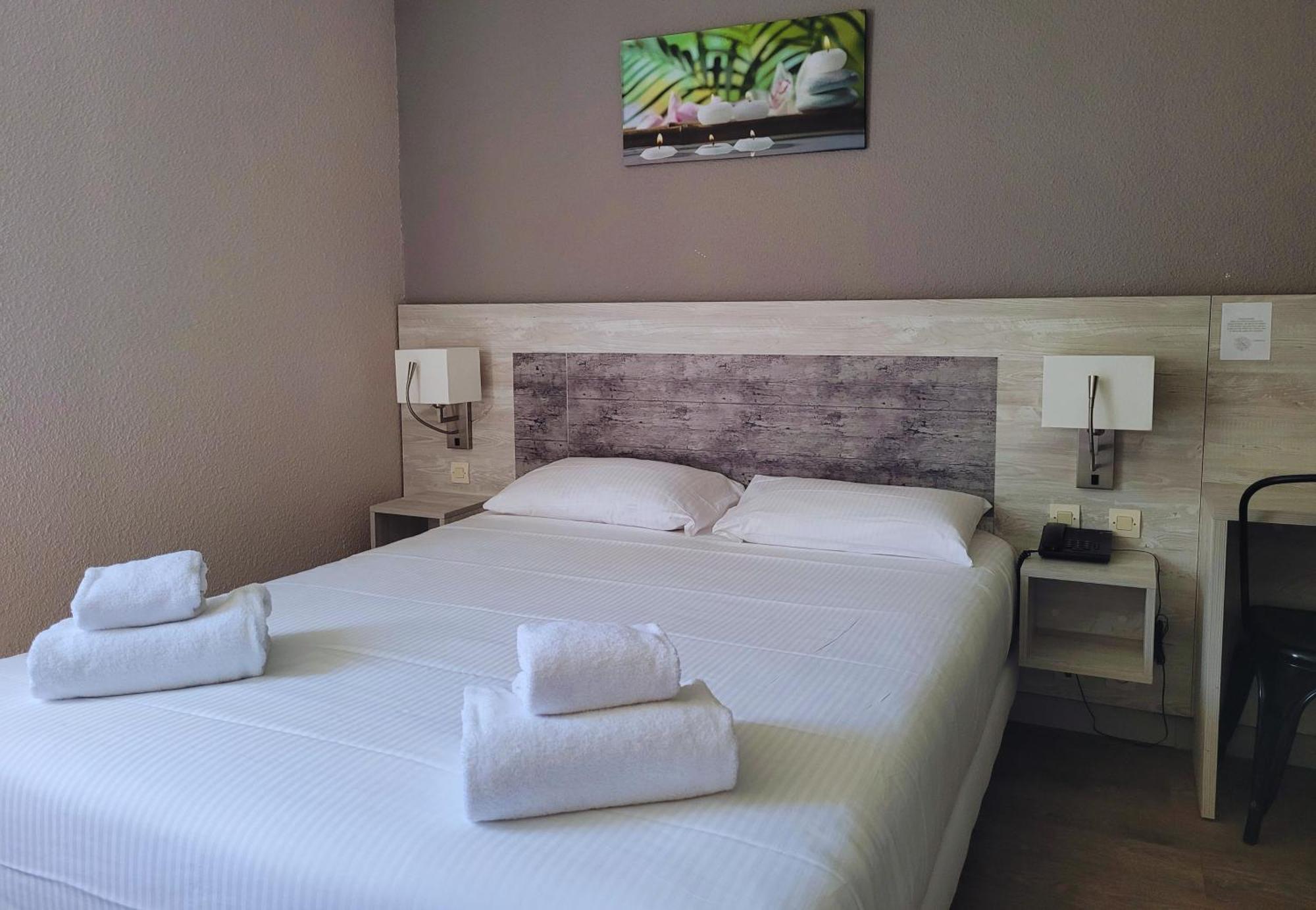 Hotel Restaurant Les Chataigniers Privas Rom bilde